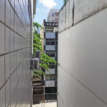 Studio moderno ao lado da praia em Ipanema-3